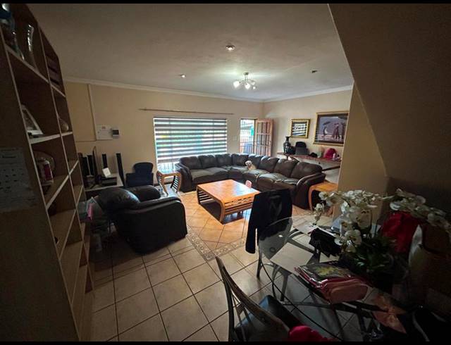 3 BEDROOM PROPERTY TO RENT IN ROOIHUISKRAAL